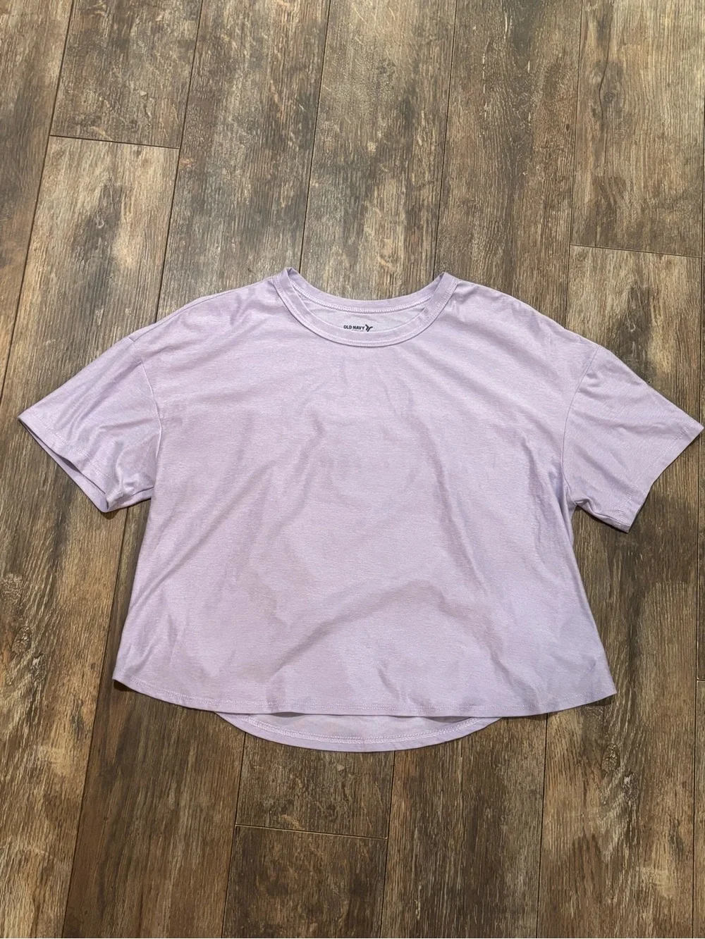 Old Navy Lavender Cropped Crewneck Tee